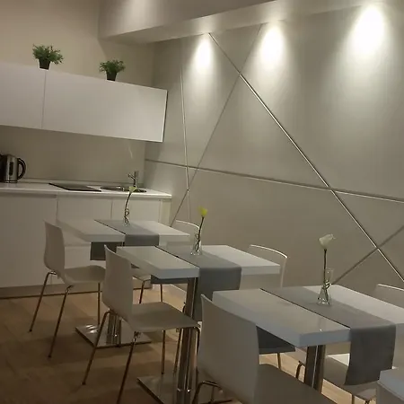 Raro Alojamento de Acomodação e Pequeno-almoço Diamante