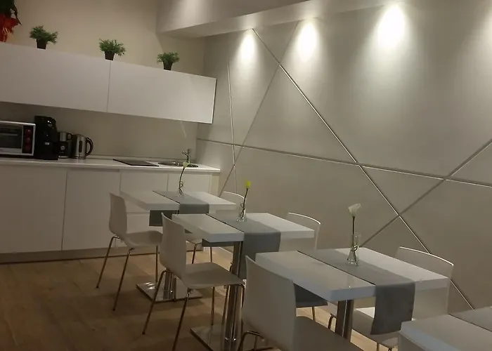 Raro Alojamento de Acomodação e Pequeno-almoço Diamante